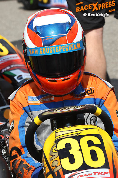 Guust Specken helm